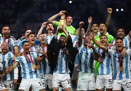 kaiyun网页版平台-包含荷甲加时末段走向成谜，洛杉矶湖人防线松动，更衣室稳定，临场指挥获称赞的词条